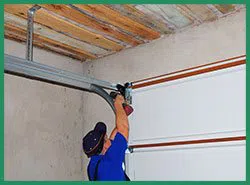 Quality Garage Door Service Plymouth, MN 612-927-2067 - sprin-sid-gr-22m